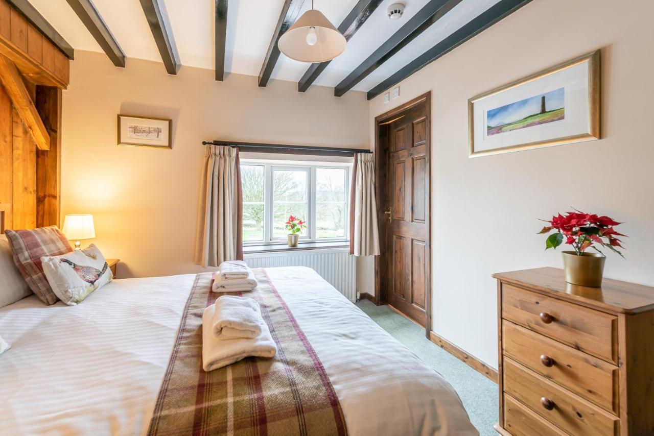 The Fox & Hounds Inn & Camping Pods Inn 4*