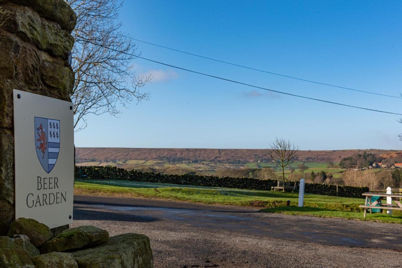 The Fox & Hounds Inn & Camping Pods Inn 4*