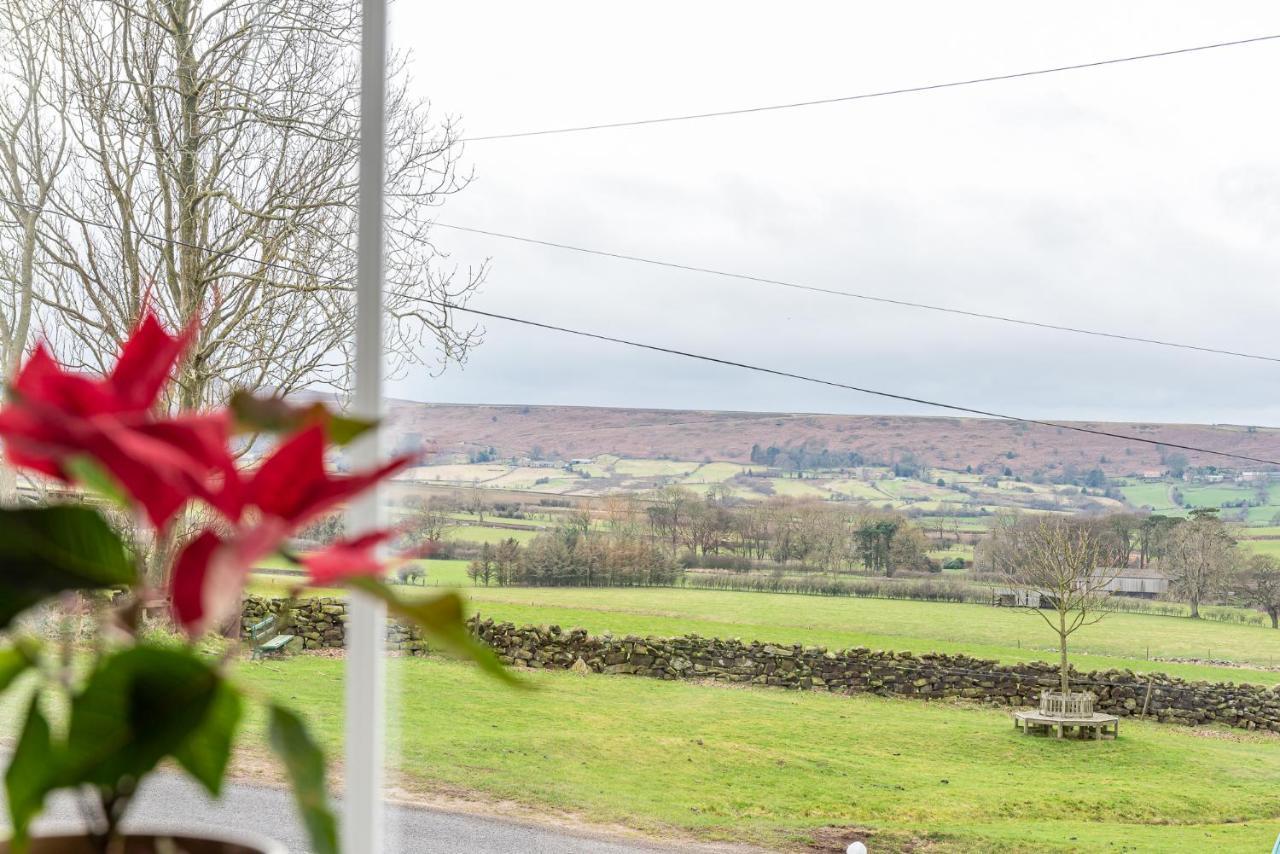 The Fox & Hounds Inn & Camping Pods Inn